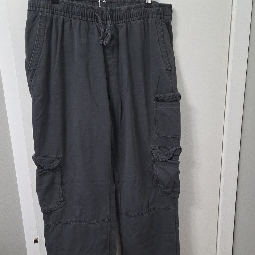 Old Navy Mid Rise Wide Leg Comfort Waistband Charcoal Cargo Pants